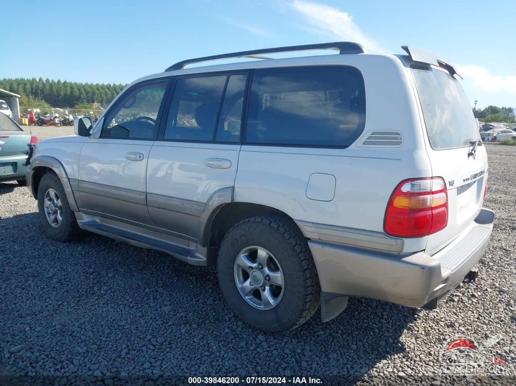JTEHT05J222018840 2002 TOYOTA LAND CRUISER photo no. 3