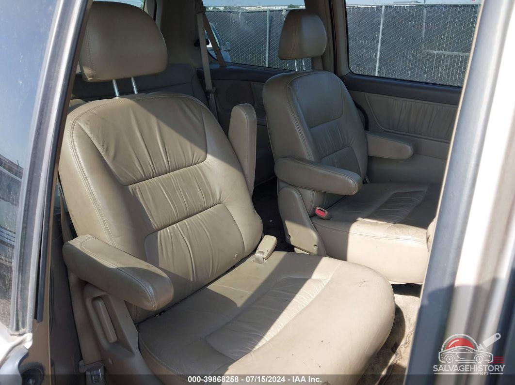 5FNRL18984B085054 2004 HONDA ODYSSEY photo no. 8