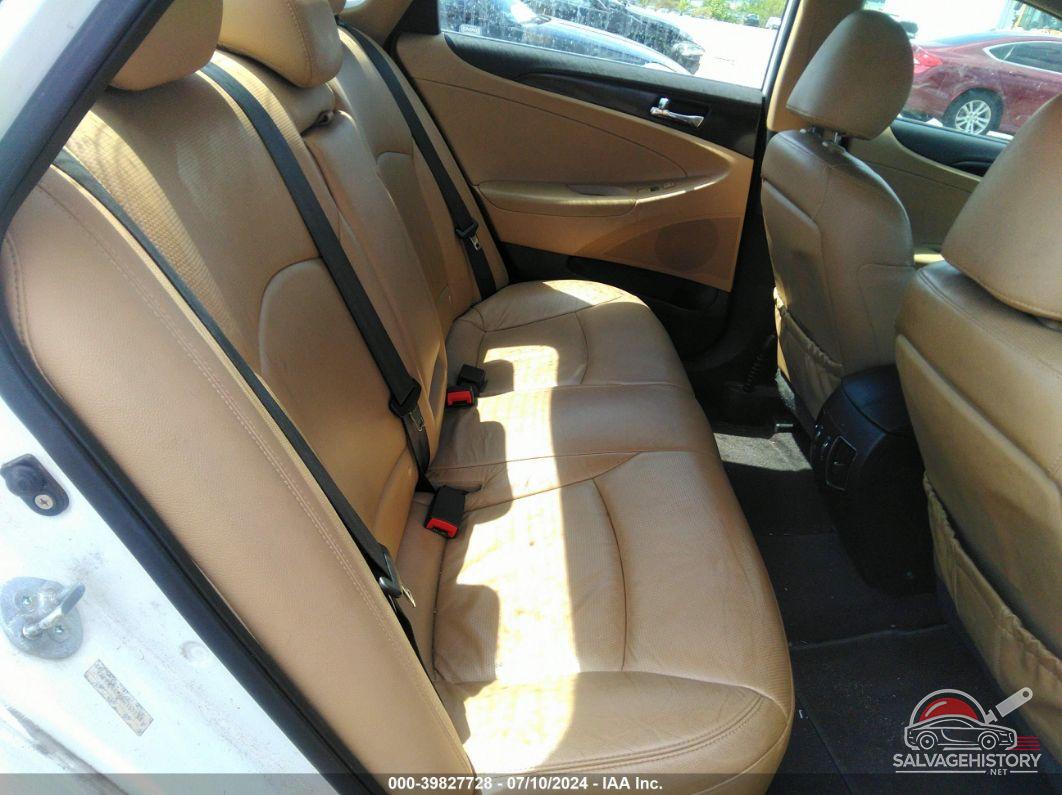 5NPEC4AC3BH153233 2011 HYUNDAI SONATA photo no. 8