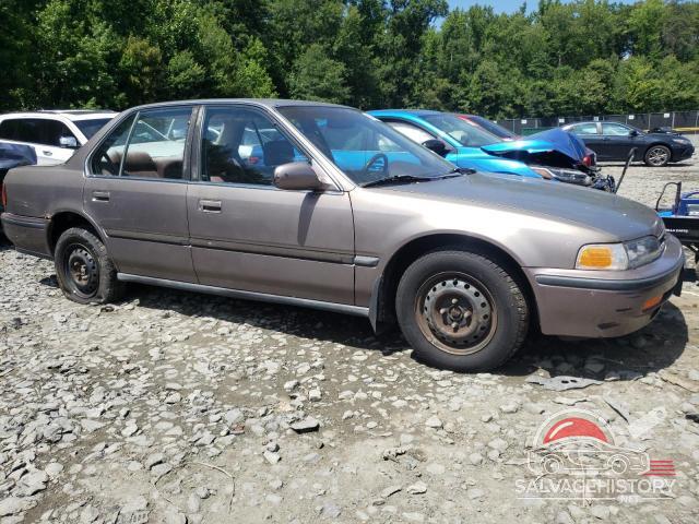 1HGCB7658PA004029 1993 HONDA ACCORD photo no. 4
