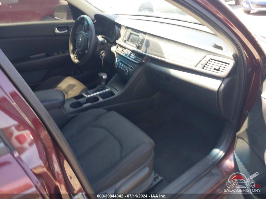 5XXGT4L34HG174232 2017 KIA OPTIMA photo no. 5