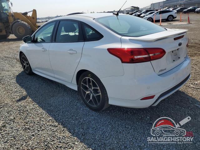 1FADP3F25FL385897 2015 FORD FOCUS photo no. 2
