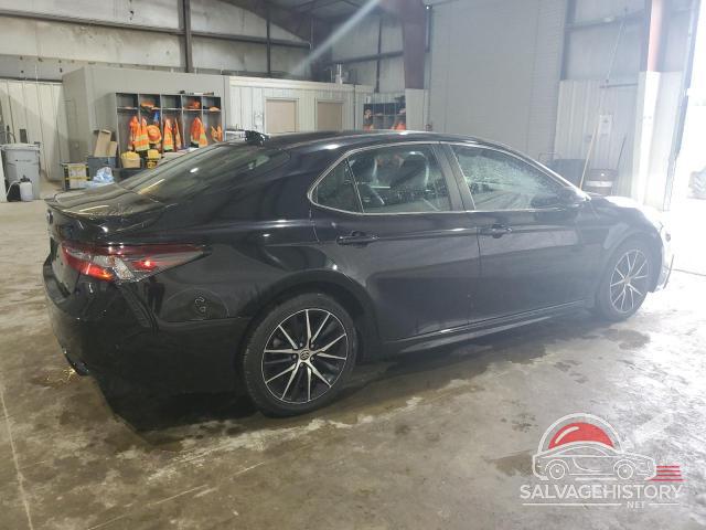 4T1G11AK1MU546656 2021 TOYOTA CAMRY photo no. 3