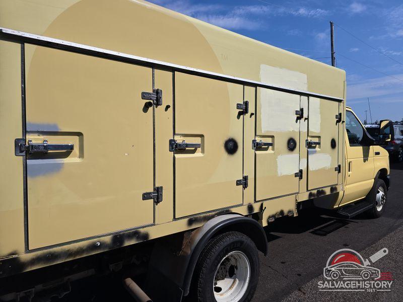1FDXE4FSXKDC57707 2019 FORD E-450 CUTAWAY photo no. 3