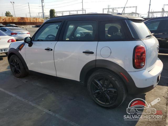 WMWZB3C53BWM00089 2011 MINI COOPER photo no. 2
