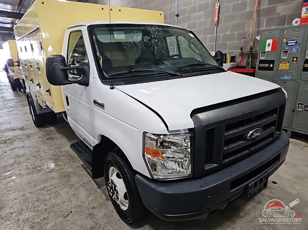 1FDXE4FS2JDC17474 2018 FORD E-450 CUTAWAY photo no. 8