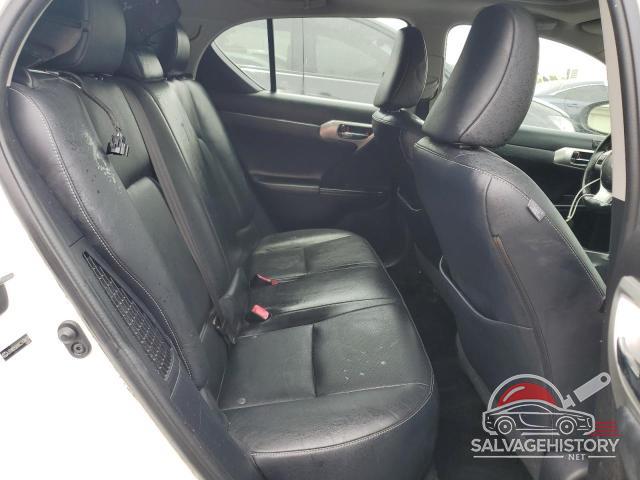 JTHKD5BHXC2108629 2012 LEXUS CT 200 photo no. 10