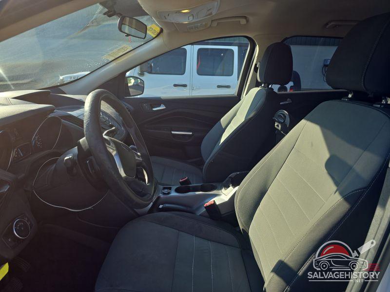 1FMCU0GX0GUC82837 2016 FORD ESCAPE photo no. 4