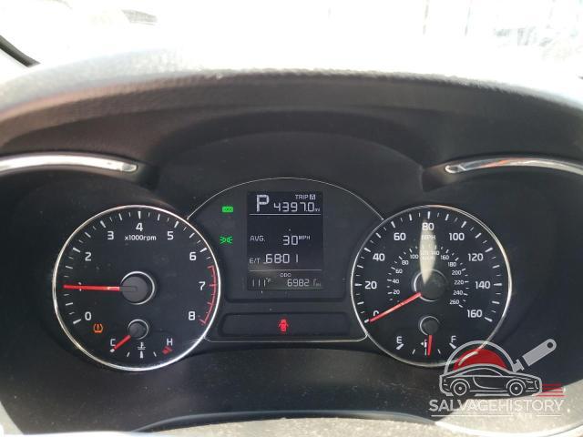 3KPFK4A75JE205670 2018 KIA FORTE photo no. 9