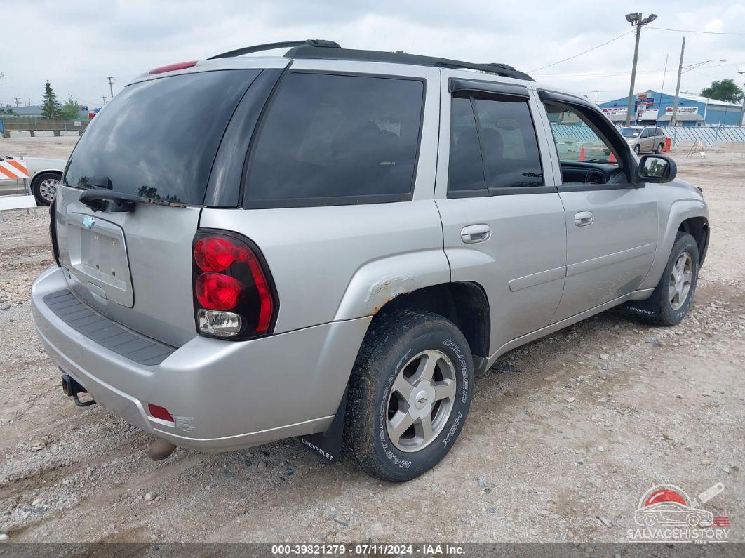 1GNDT13S372248423 2007 CHEVROLET TRAILBLAZER photo no. 4