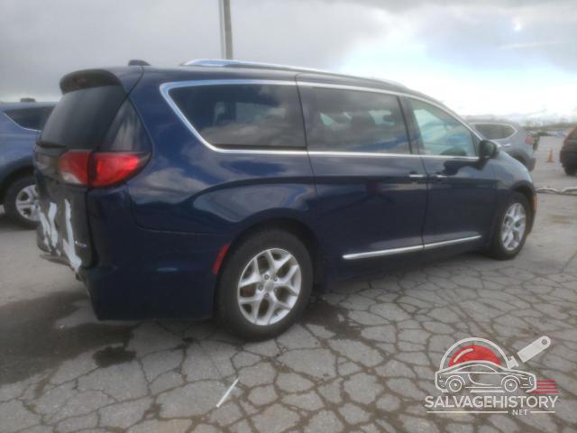 2C4RC1GG4JR105848 2018 CHRYSLER PACIFICA photo no. 3