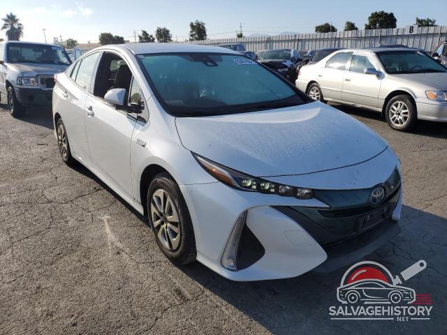 JTDKARFP4H3064986 2017 TOYOTA PRIUS photo no. 4