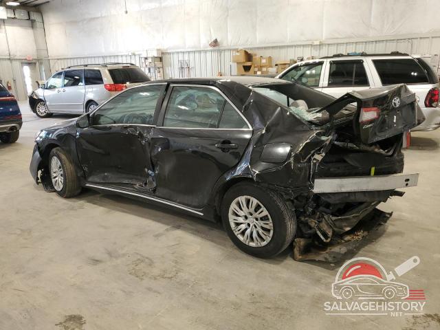 4T1BF1FK3DU243074 2013 TOYOTA CAMRY photo no. 2