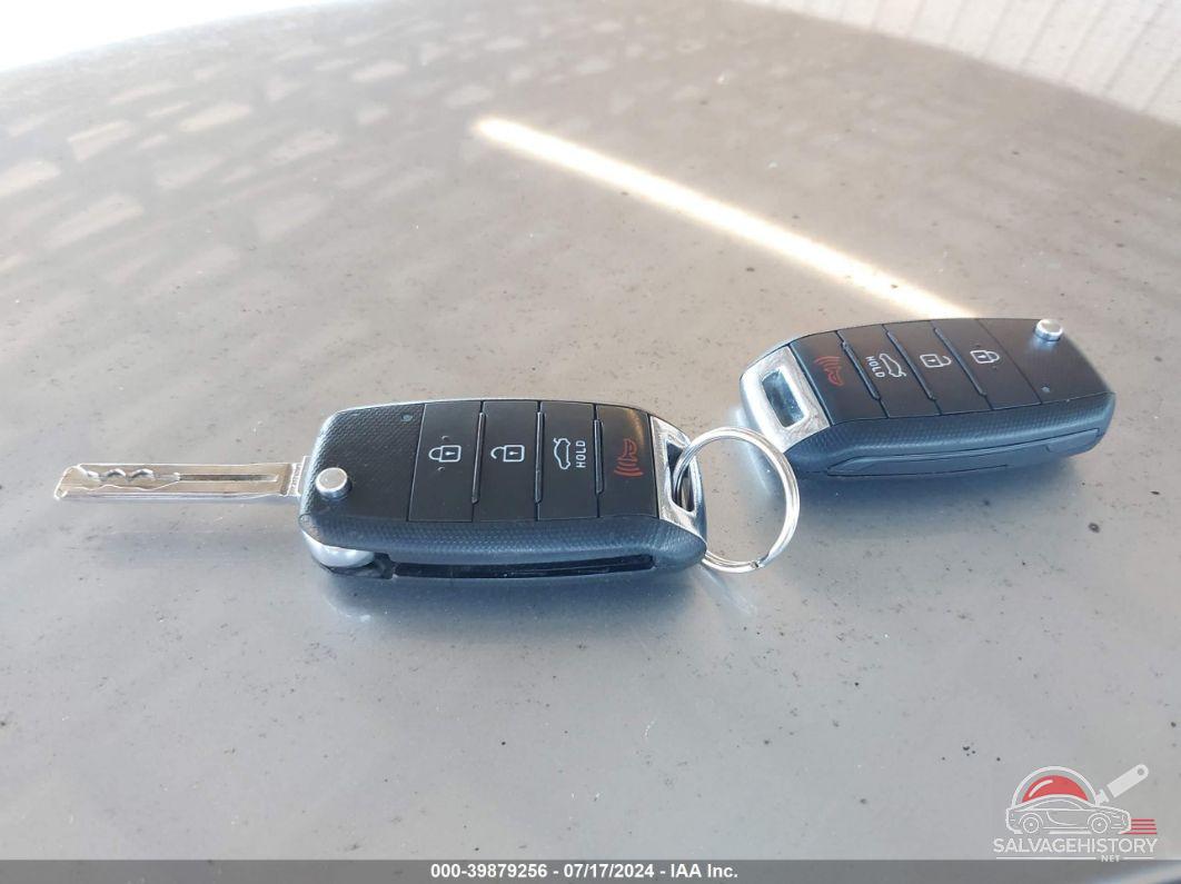 5XXGM4A75FG360328 2015 KIA OPTIMA photo no. 11