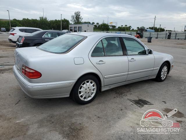WDBJF65J71B327197 2001 MERCEDES-BENZ E-CLASS photo no. 3