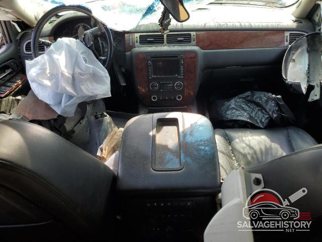 1GNUKCE04AR269290 2010 CHEVROLET TAHOE photo no. 8