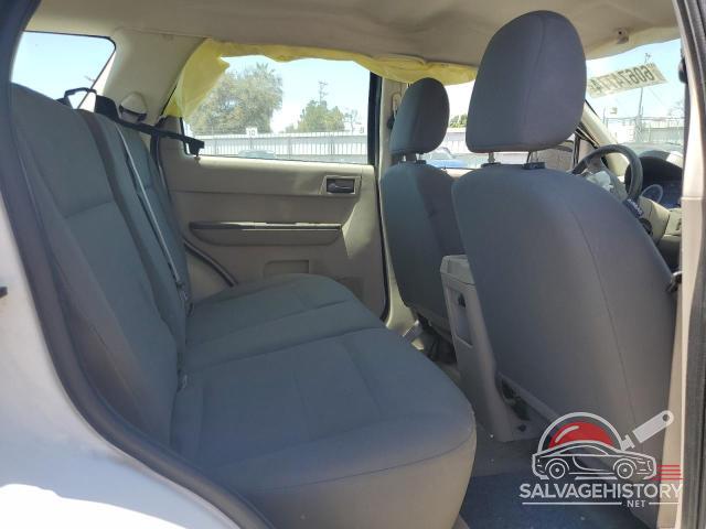 1FMCU02Z08KD77016 2008 FORD ESCAPE photo no. 11
