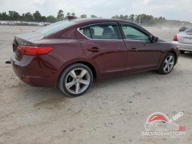 19VDE1F77DE010592 2013 ACURA ILX photo no. 3