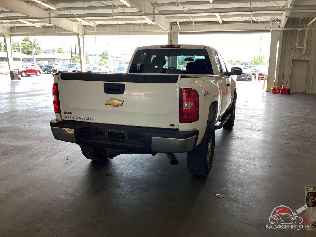 1GC2KVCG0CZ231926 2012 CHEVROLET SILVERADO photo no. 2