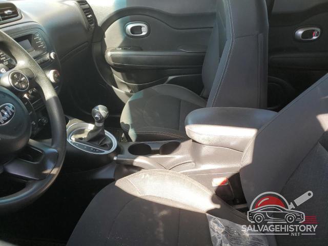 KNDJN2A26E7042804 2014 KIA SOUL photo no. 7