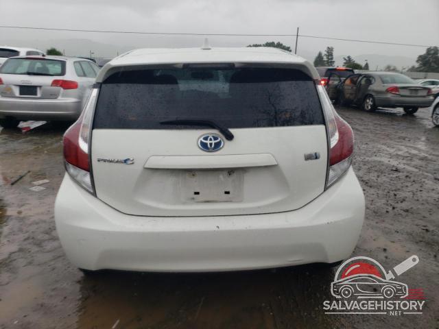 JTDKDTB39F1093965 2015 TOYOTA PRIUS photo no. 6