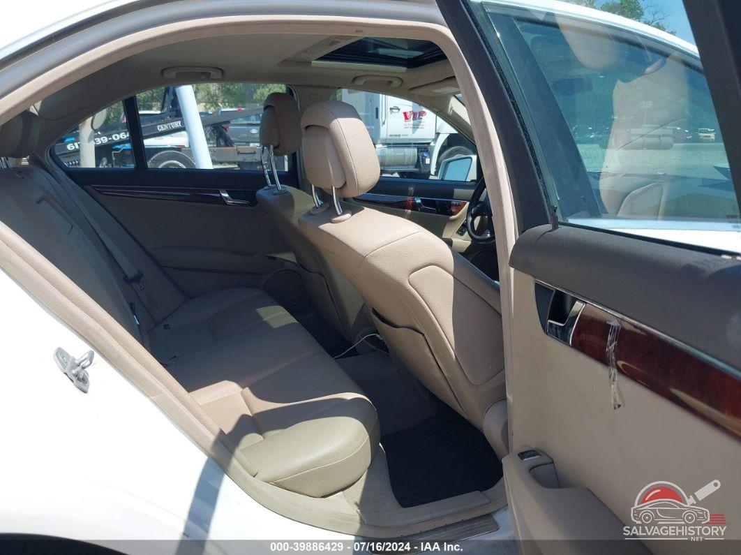 WDDGF8BB1BR152335 2011 MERCEDES-BENZ C 300 photo no. 8
