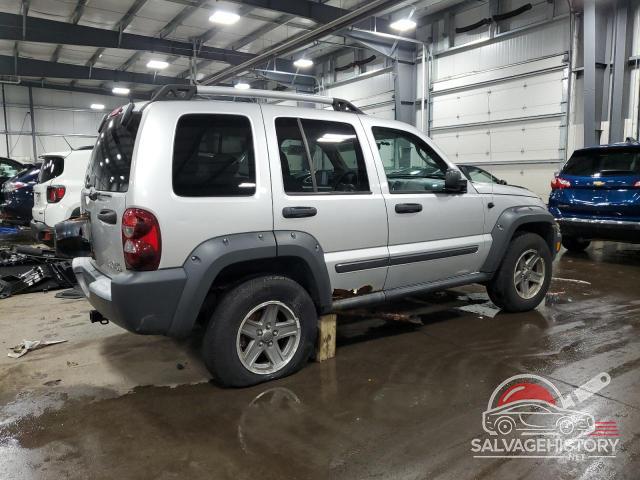 1J4GL38K45W723684 2005 JEEP LIBERTY photo no. 3