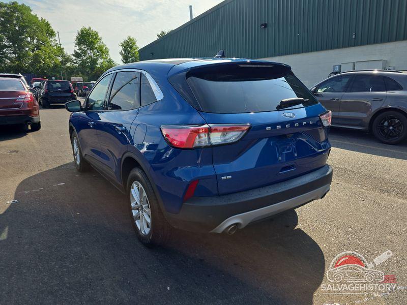 1FMCU0BZ2NUB46974 2022 FORD ESCAPE photo no. 3