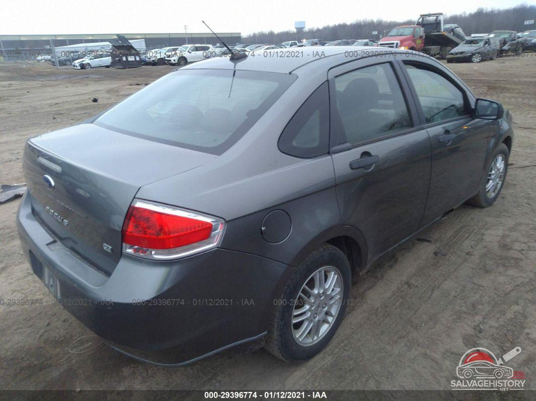 1FAHP3FN8AW248567 2010 FORD FOCUS photo no. 4