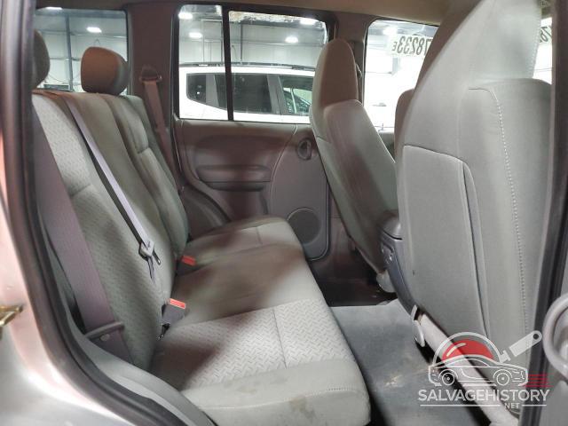 1J4GL38K45W723684 2005 JEEP LIBERTY photo no. 10