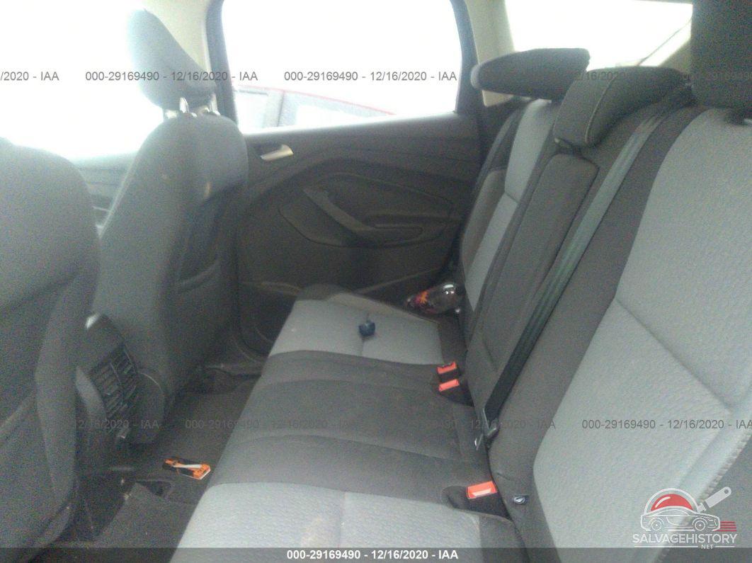 1FMCU0GD0JUC18391 2018 FORD ESCAPE photo no. 8