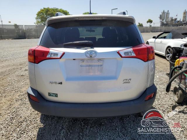 2T3RFREV5FW282820 2015 TOYOTA RAV4 photo no. 6