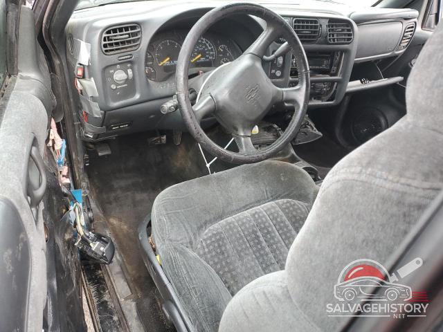 1GNCT18W4YK273596 2000 CHEVROLET BLAZER photo no. 8