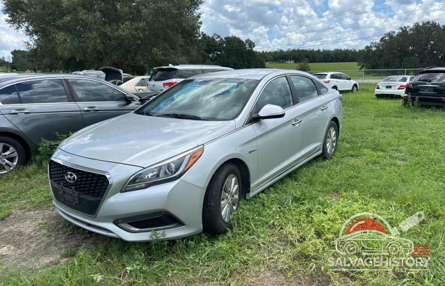 KMHE24L19GA008688 2016 HYUNDAI SONATA photo no. 2