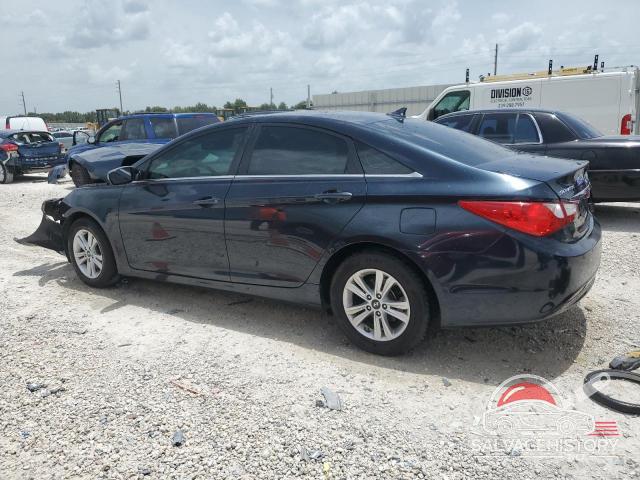 5NPEB4AC8BH216944 2011 HYUNDAI SONATA photo no. 2
