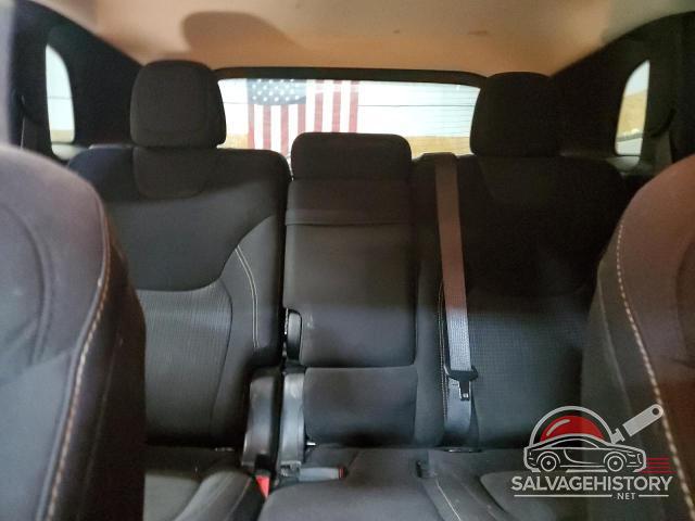 1C4PJMCS0HW510812 2017 JEEP GRAND CHER photo no. 10