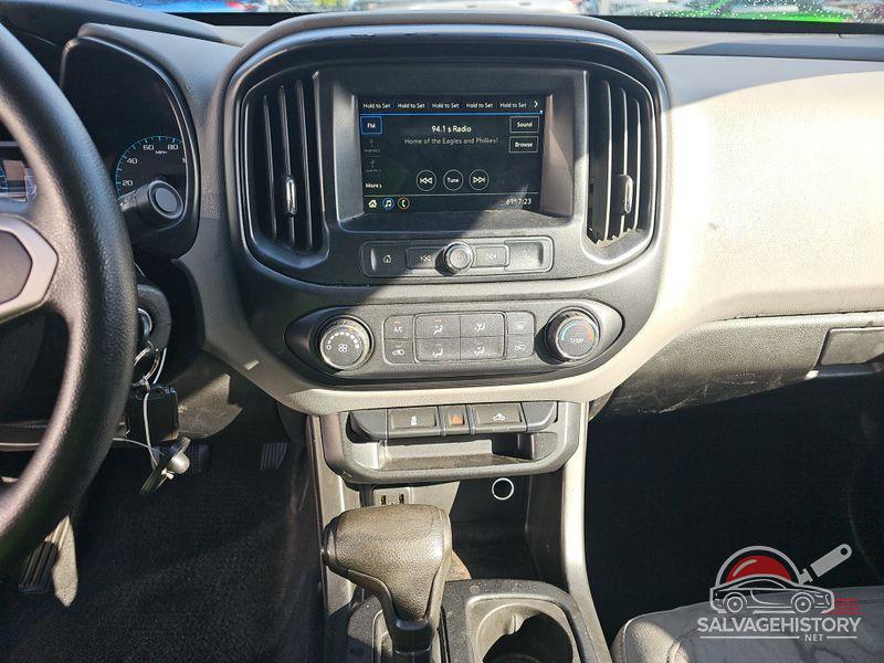 1GCGSBEA0K1298696 2019 CHEVROLET COLORADO photo no. 2