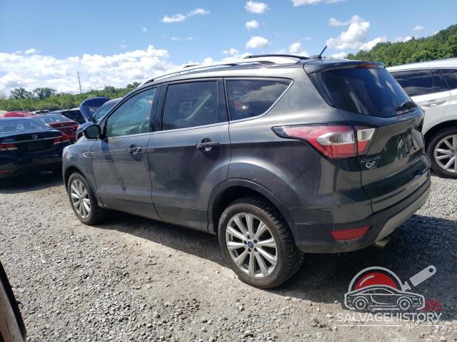 1FMCU9JD3HUC05674 2017 FORD ESCAPE photo no. 2