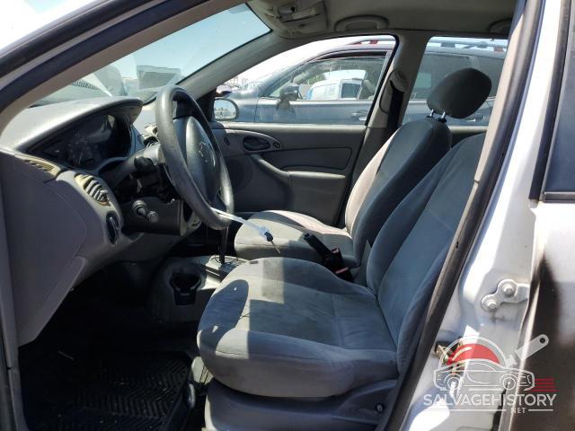1FAFP36362W143422 2002 FORD FOCUS photo no. 7