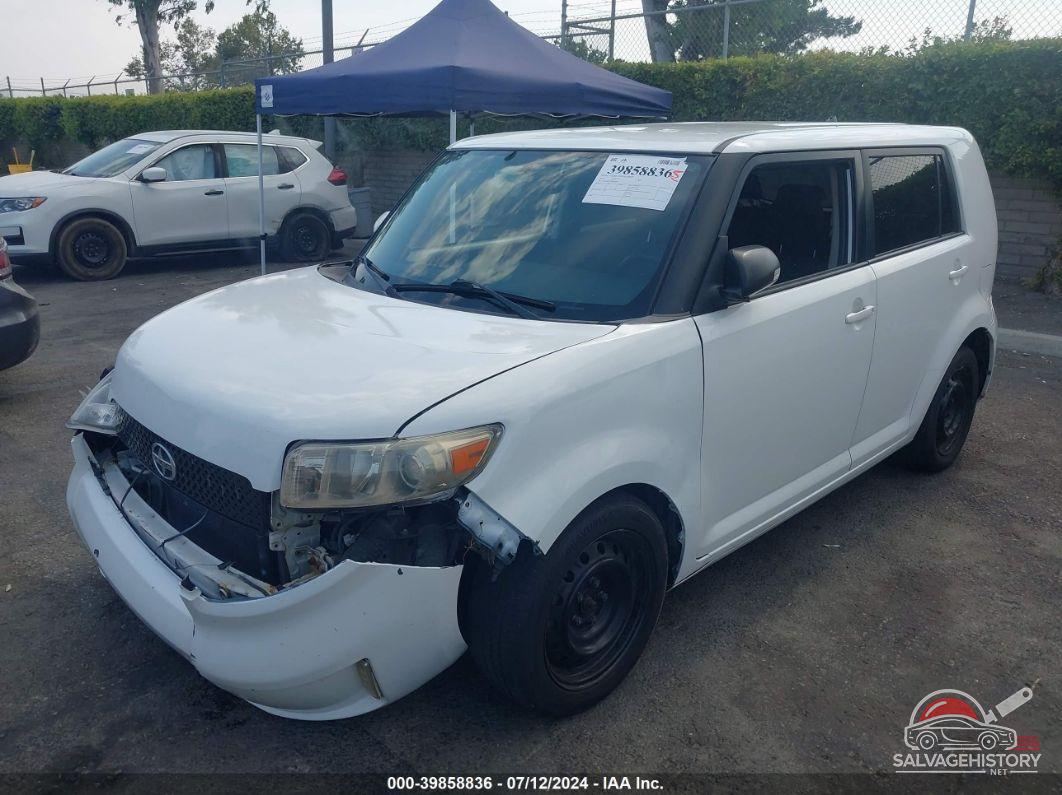 JTLZE4FE7FJ082044 2015 SCION XB photo no. 2