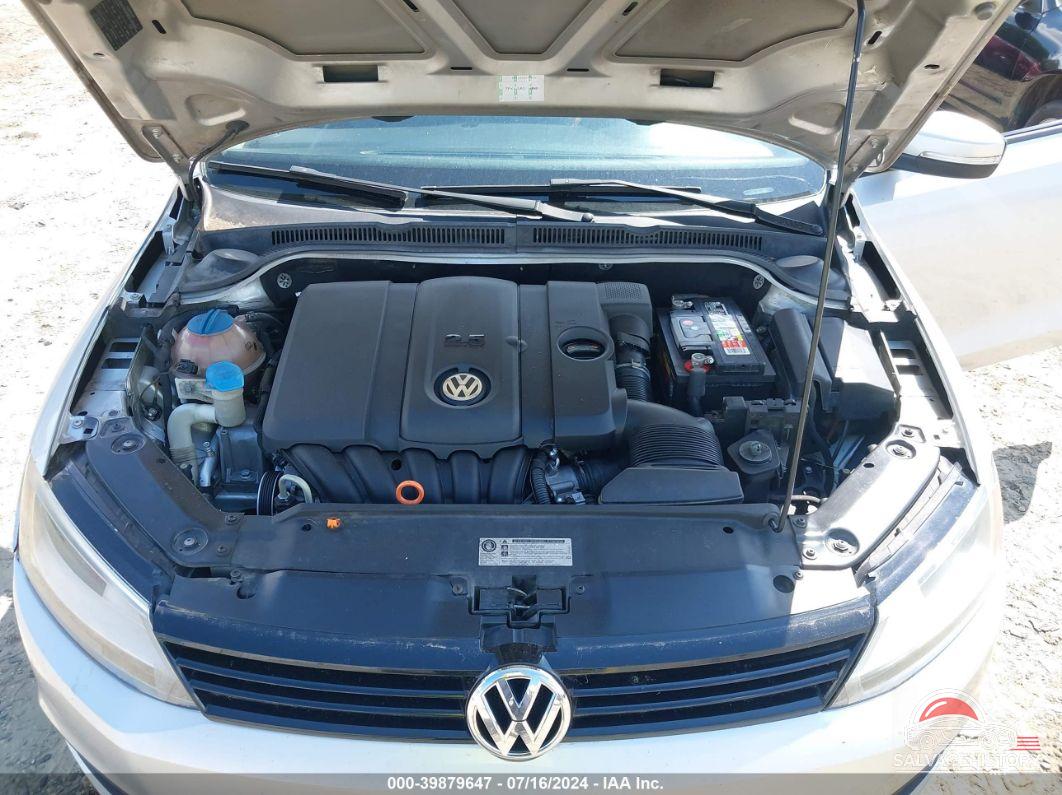 3VWDX7AJ6BM341140 2011 VOLKSWAGEN JETTA photo no. 10