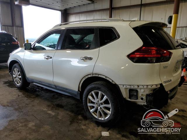 5N1AT2MV4HC841418 2017 NISSAN ROGUE photo no. 2