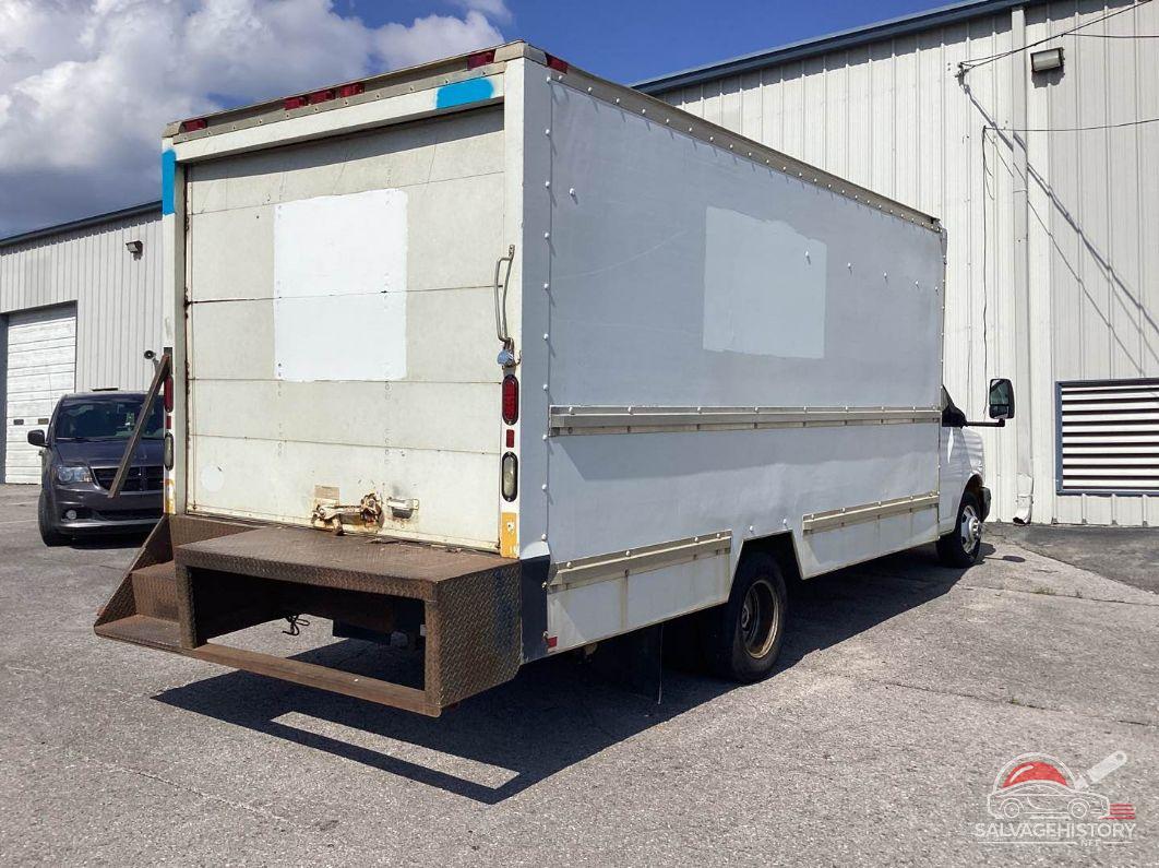 1GDJG31KX91903034 2009 GMC SAVANA CUTAWAY photo no. 9