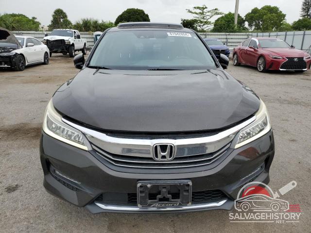 1HGCR3F97HA038892 2017 HONDA ACCORD photo no. 5
