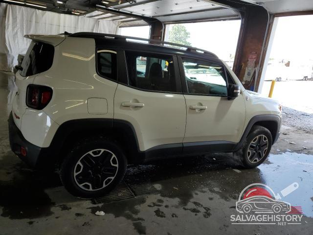 ZACCJBCT0FPB88730 2015 JEEP RENEGADE photo no. 3