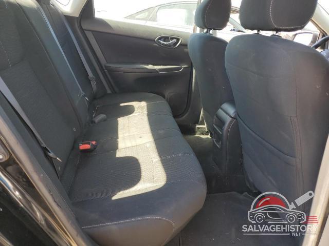 3N1AB7AP6JY254017 2018 NISSAN SENTRA photo no. 10