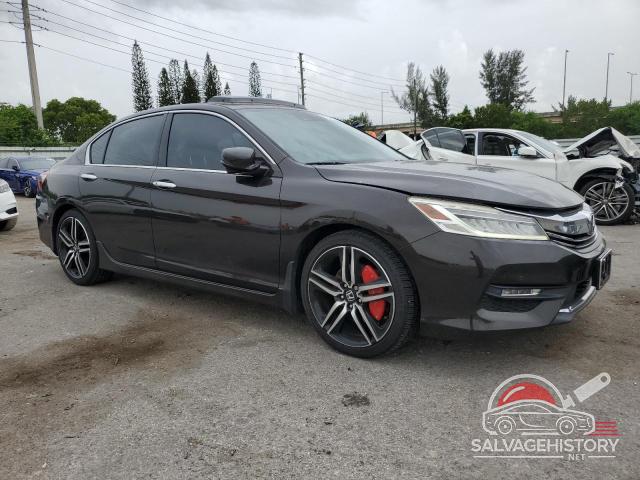 1HGCR3F97HA038892 2017 HONDA ACCORD photo no. 4
