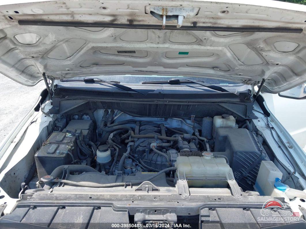 1N6AF0LY9KN804871 2019 NISSAN NV CARGO NV2500 HD photo no. 10