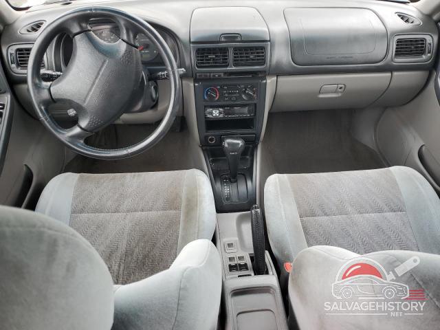 JF1SF65681H752318 2001 SUBARU FORESTER photo no. 8