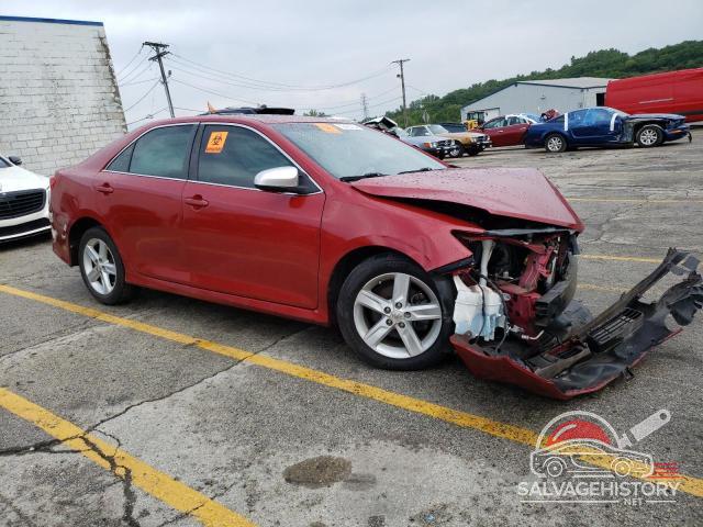 4T1BF1FK0EU763623 2014 TOYOTA CAMRY photo no. 4
